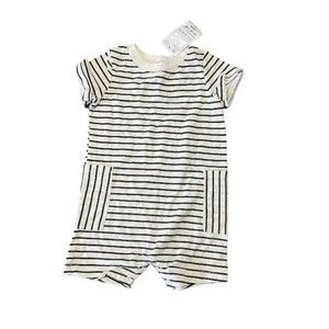 Okie dokie one piece kids romper size12 months NWT black & white